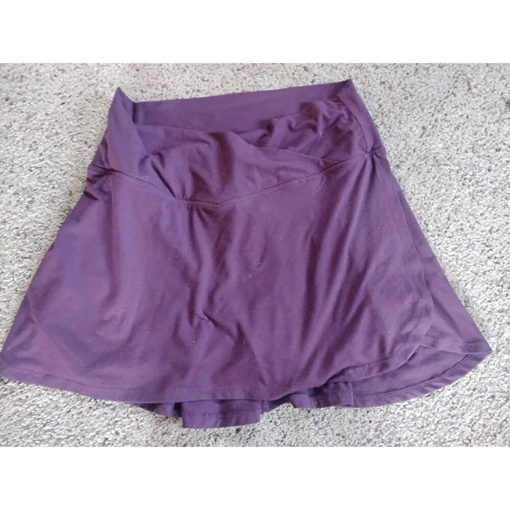 Women's Medium Rae Mode Skort Burgundy Poly Blend